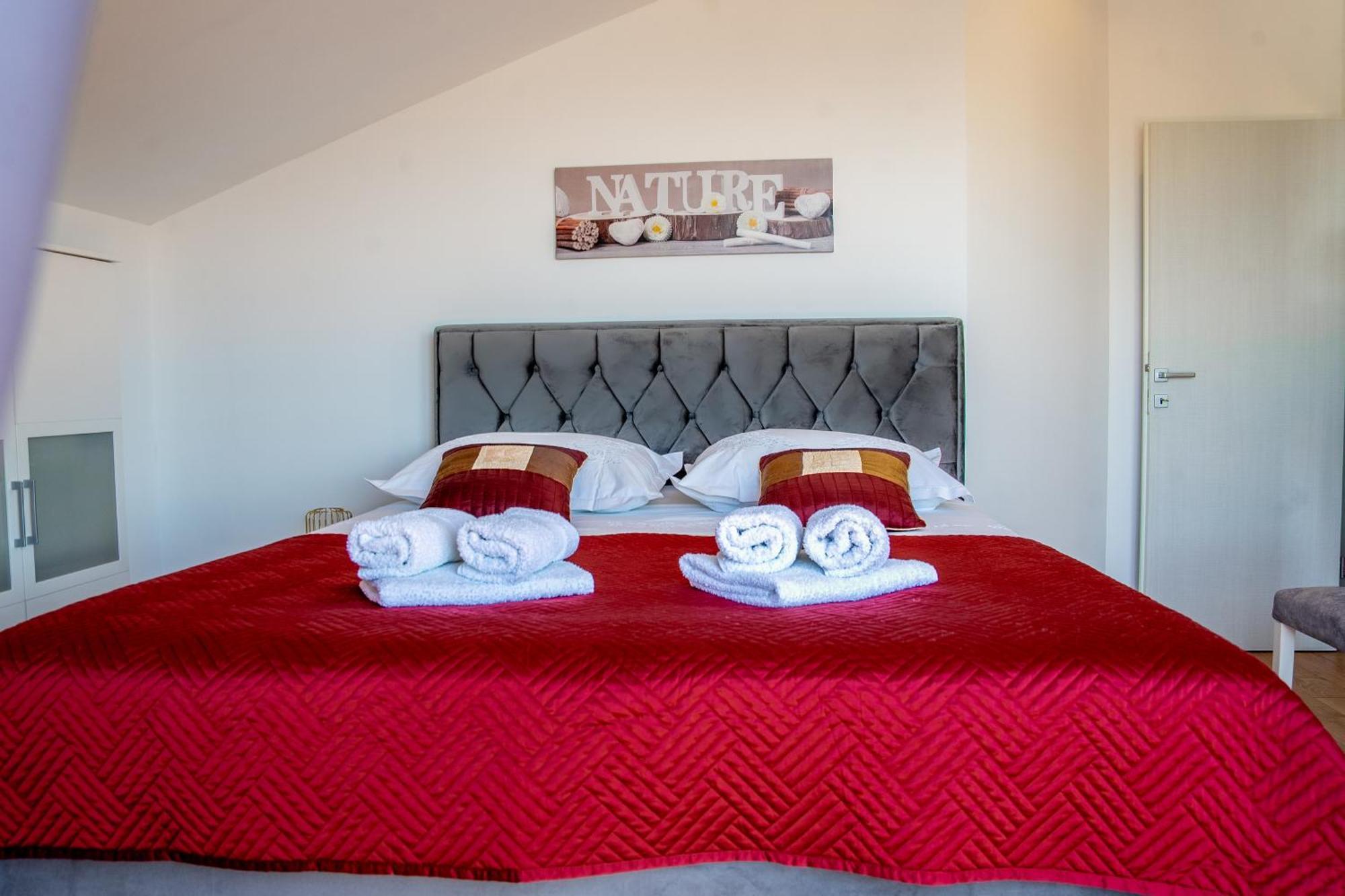 Apartamento Regina Del Mare Slatine Exterior foto