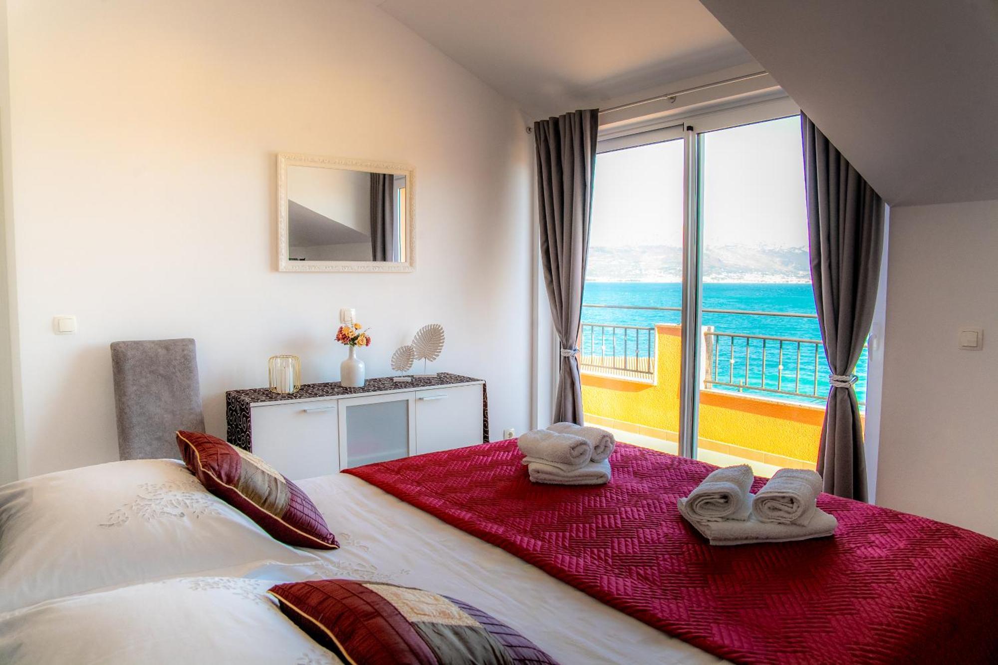 Apartamento Regina Del Mare Slatine Exterior foto