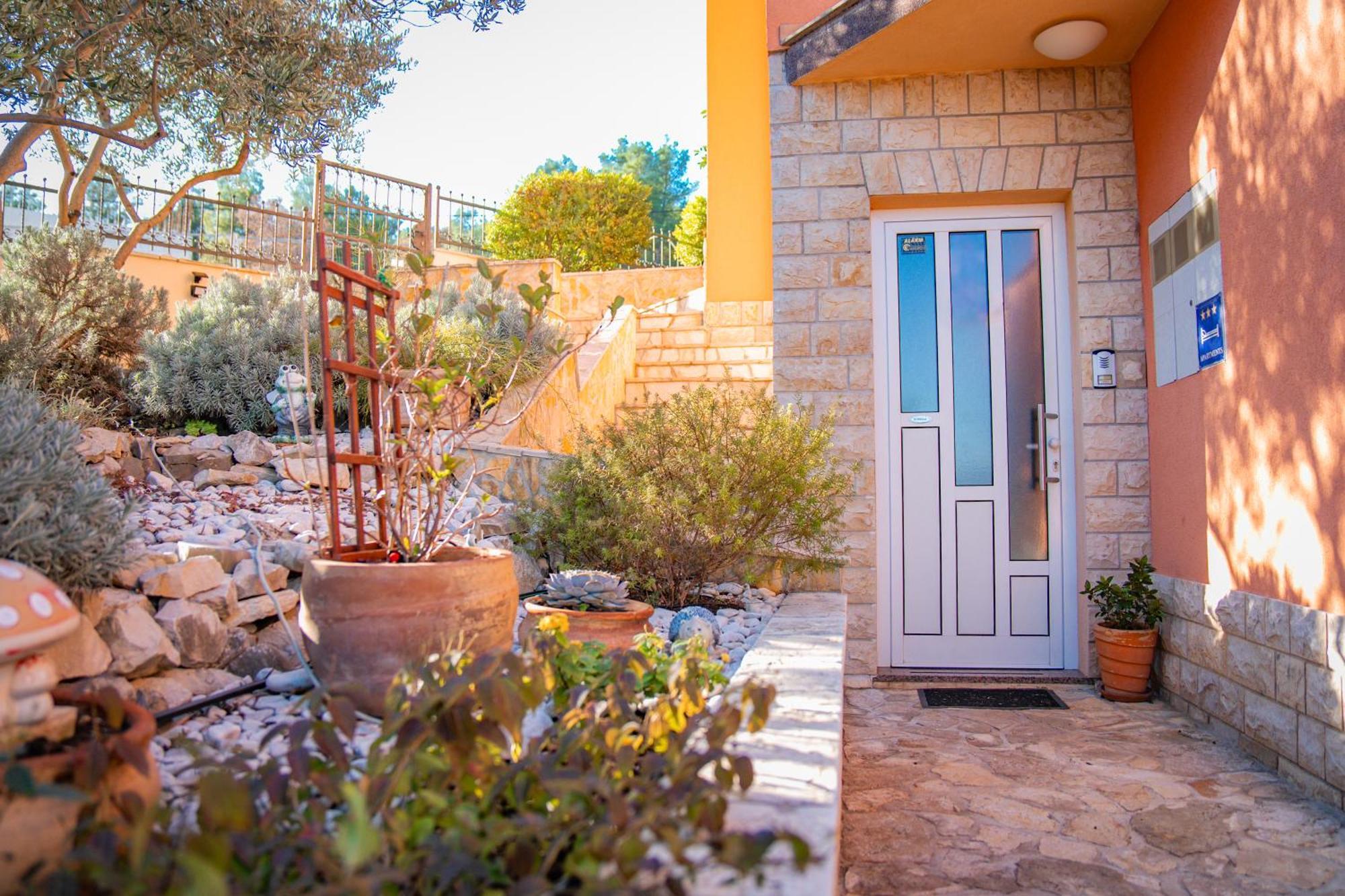 Apartamento Regina Del Mare Slatine Habitación foto