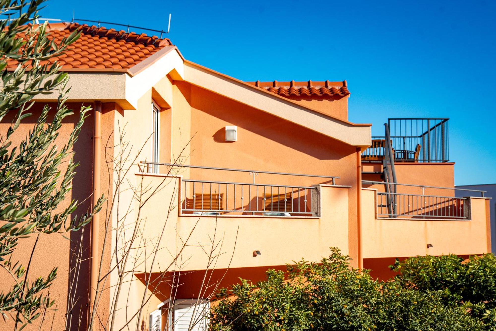 Apartamento Regina Del Mare Slatine Exterior foto
